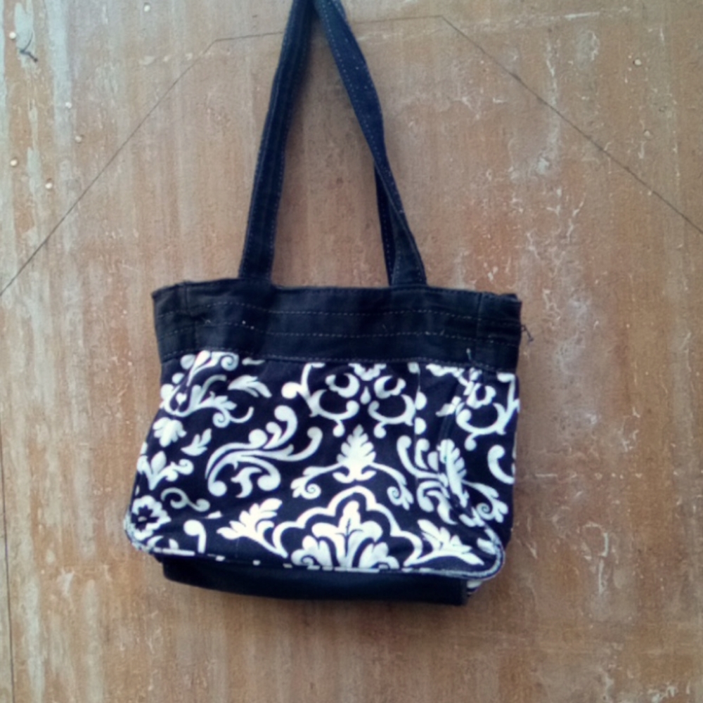 Thirty one purse